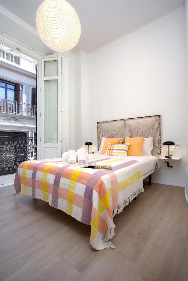 Apartamentos Thyssen Cisneros By Rent Me Málaga Esterno foto